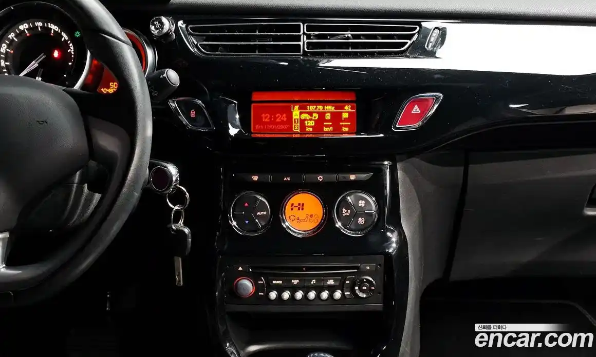 Citroen DS3 2013 1.6 Автомат в Москве № 407654, фото 16