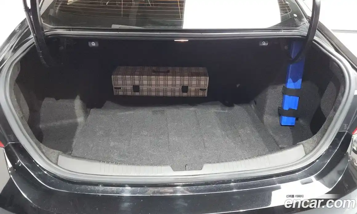 Chevrolet Malibu 2017 2.0 Автомат в Москве № 41371, фото 20