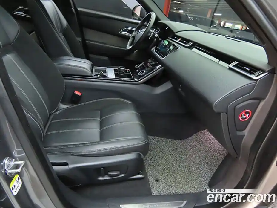 Land Rover Range-Rover Velar 2018 3.0 Автомат в Москве № 416353, фото 12