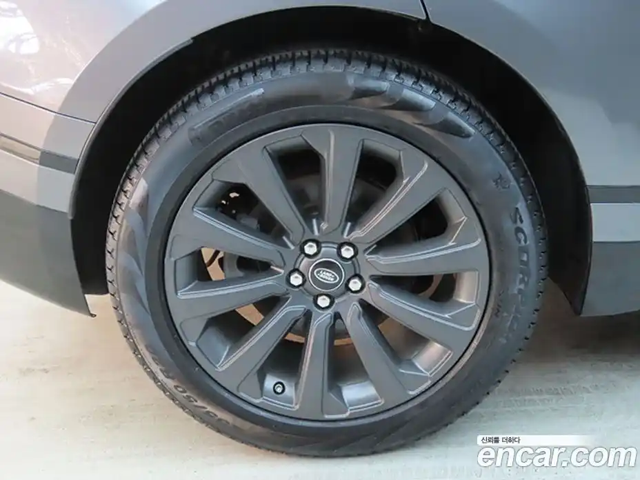 Land Rover Range-Rover Velar 2018 3.0 Автомат в Москве № 416353, фото 20