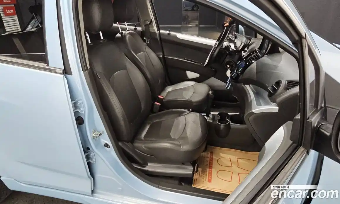 Chevrolet Spark 2014 1.0 Автомат в Москве № 42141, фото 3