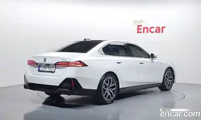 BMW 5-Series 2024 2.0 Автомат в Москве № 425086, миниатюра 2