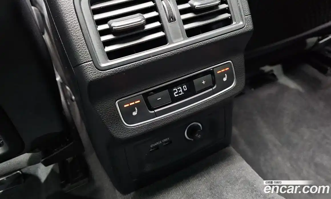 Audi Q5 2021 2.0 Автомат в Москве № 428859, фото 17