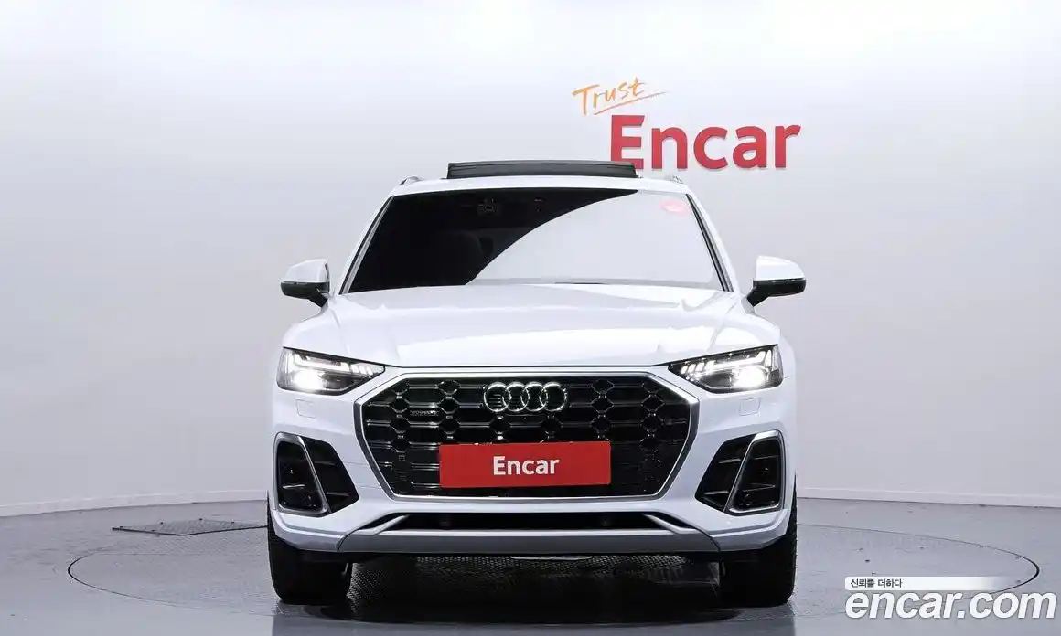 Audi Q5 2021 2.0 Автомат в Москве № 428859, фото 3