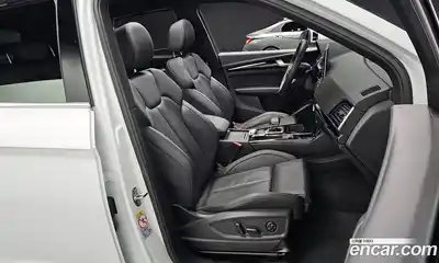 Audi Q5 2021 2.0 Автомат в Москве № 428859, миниатюра 10