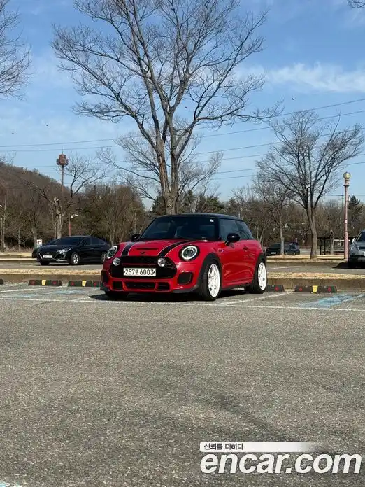 Mini Cooper 2019 2.0 Автомат в Москве № 432031, фото 13