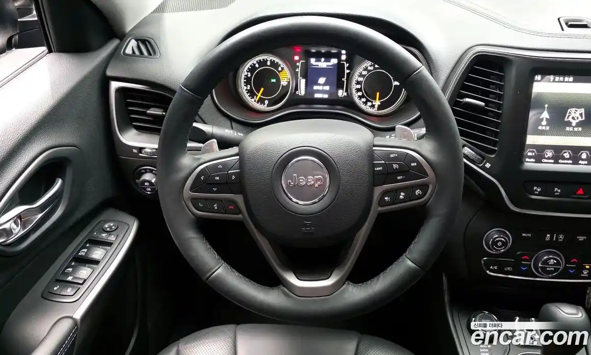 Jeep Cherokee 2019 2.4 Автомат в Москве № 432509, фото 13