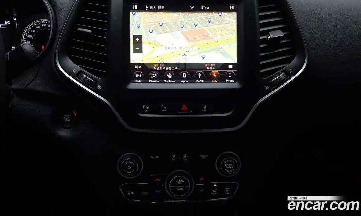 Jeep Cherokee 2019 2.4 Автомат в Москве № 432509, фото 14