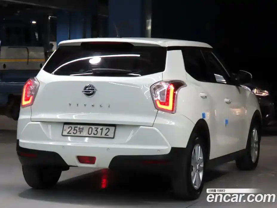 SsangYong TIBOLI 2016 1.6 Автомат в Москве № 454657, фото 4