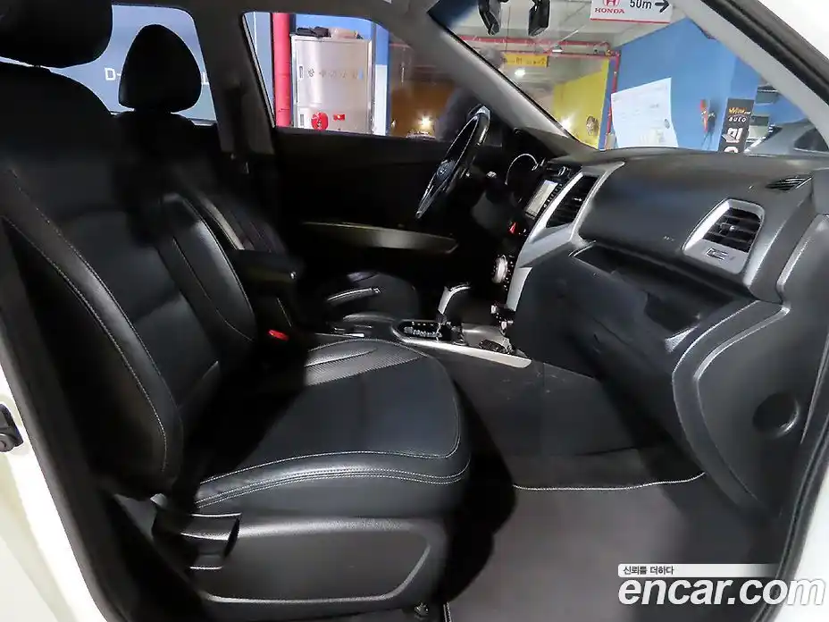 SsangYong TIBOLI 2016 1.6 Автомат в Москве № 454657, фото 8