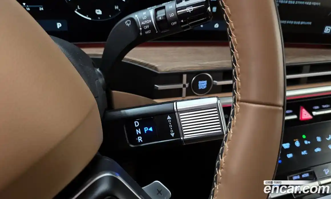 Hyundai Santa Fe 2024 1.6 Автомат в Москве № 457820, фото 9