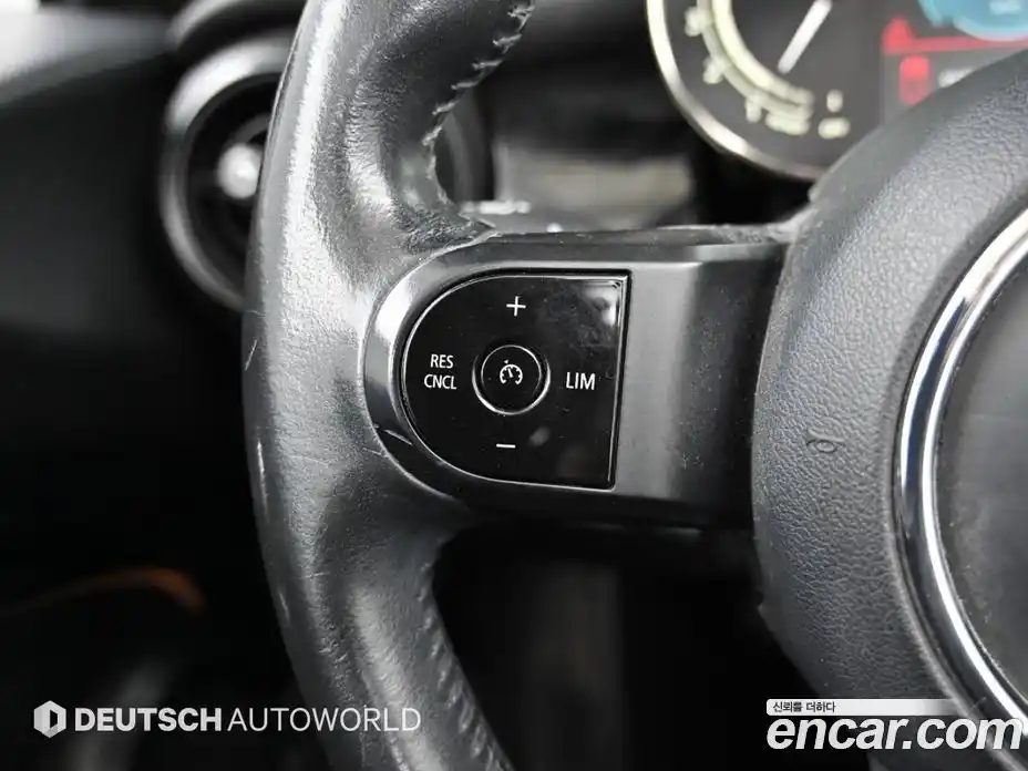 Mini Cooper Convertible 2022 1.5 Автомат в Москве № 459216, фото 16