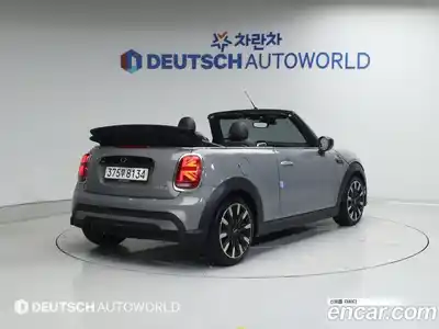 Mini Cooper Convertible 2022 1.5 Автомат в Москве № 459216, миниатюра 2