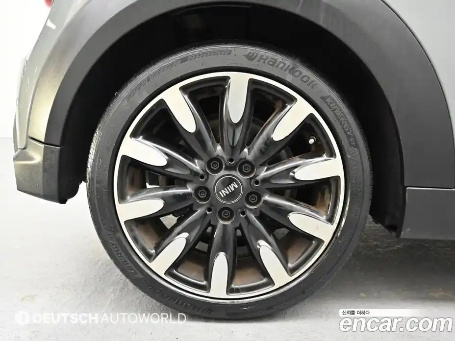 Mini Cooper Convertible 2022 1.5 Автомат в Москве № 459216, фото 5