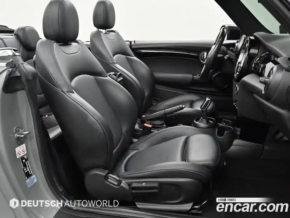 Mini Cooper Convertible 2022 1.5 Автомат в Москве № 459216, фото 10