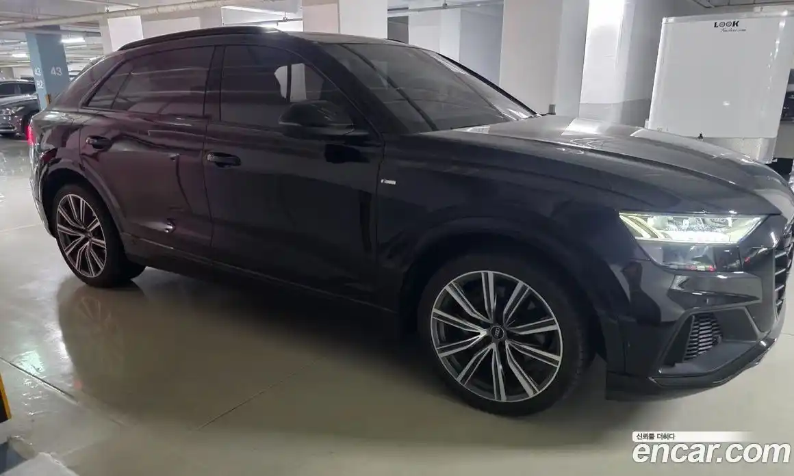 Audi Q8 2021 3.0 Автомат в Москве № 469582, фото 13