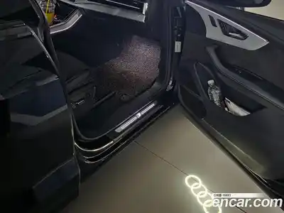 Audi Q8 2021 3.0 Автомат в Москве № 469582, миниатюра 4