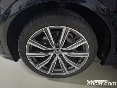 Audi Q8 2021 3.0 Автомат в Москве № 469582, миниатюра 7