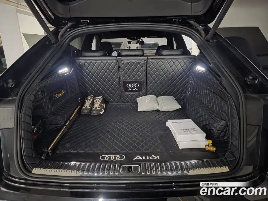 Audi Q8 2021 3.0 Автомат в Москве № 469582, фото 8