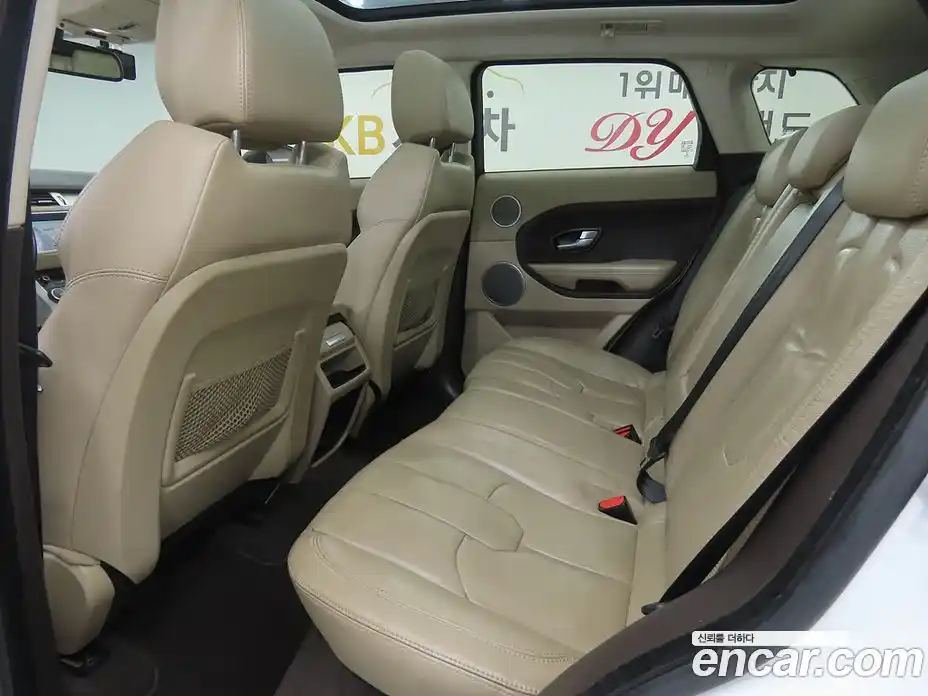 Land Rover Range-Rover Evoque 2014 2.2 Автомат в Москве № 471635, фото 6