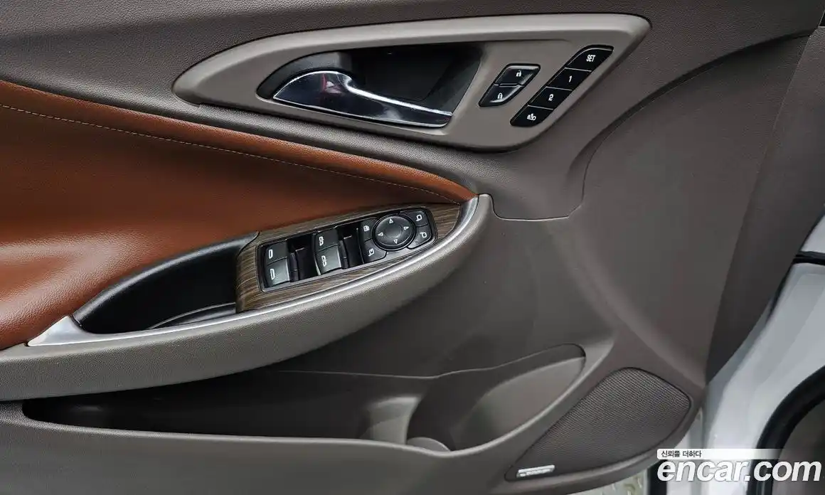 Chevrolet Malibu 2017 1.5 Автомат в Москве № 492903, фото 17