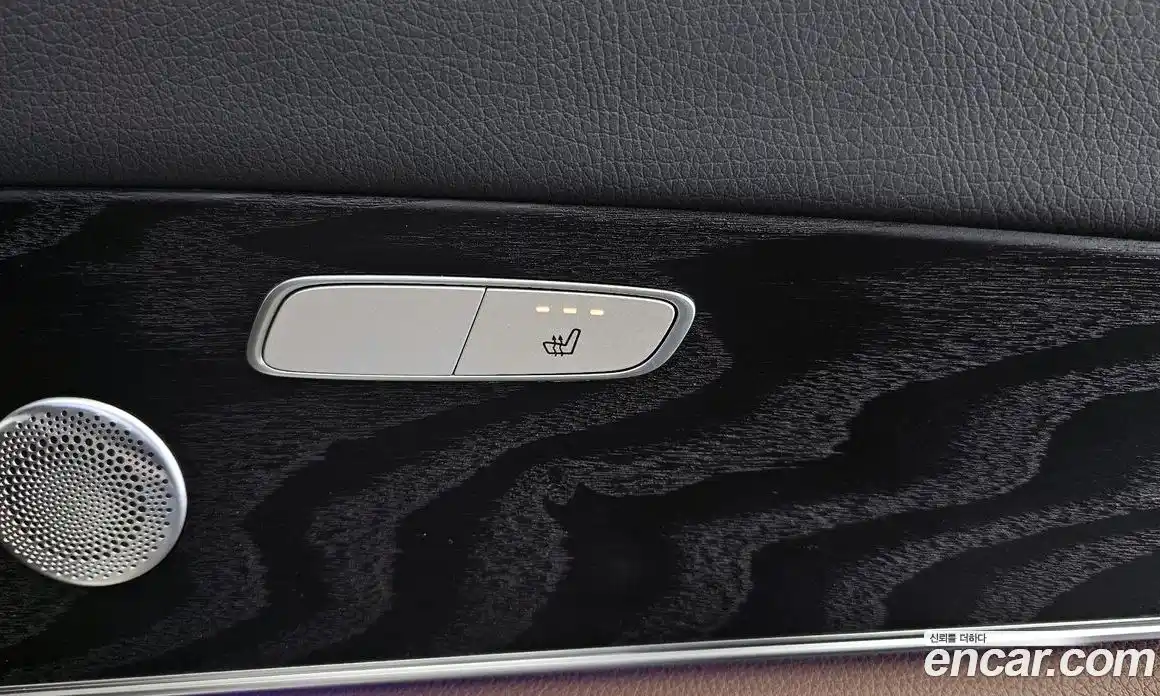 Mercedes-Benz E-Class 2020 2.0 Автомат в Москве № 494980, фото 19