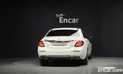 Mercedes-Benz E-Class 2020 2.0 Автомат в Москве № 494980, миниатюра 4