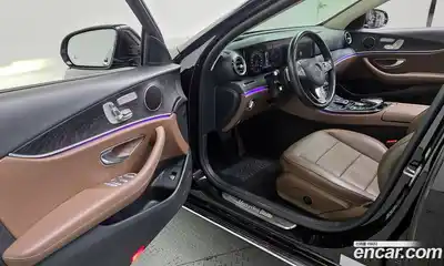 Mercedes-Benz E-Class 2017 2.0 Автомат в Москве № 495030, миниатюра 11