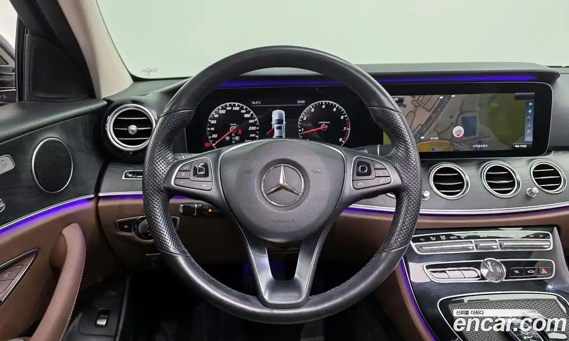 Mercedes-Benz E-Class 2017 2.0 Автомат в Москве № 495030, фото 13