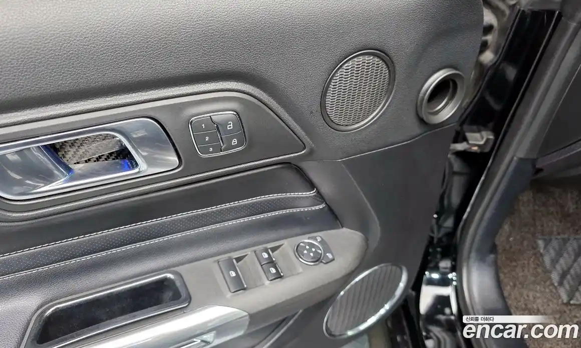 Ford Mustang 2019 2.3 Автомат в Москве № 497490, фото 18