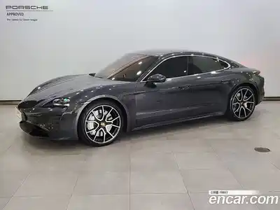 Porsche Taycan, 2024