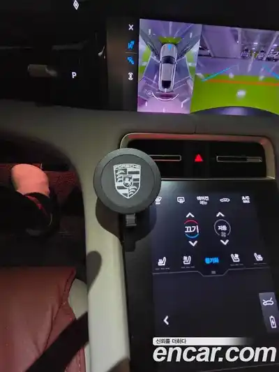 Porsche Taycan 2025 Автомат в Москве № 498465, миниатюра 11