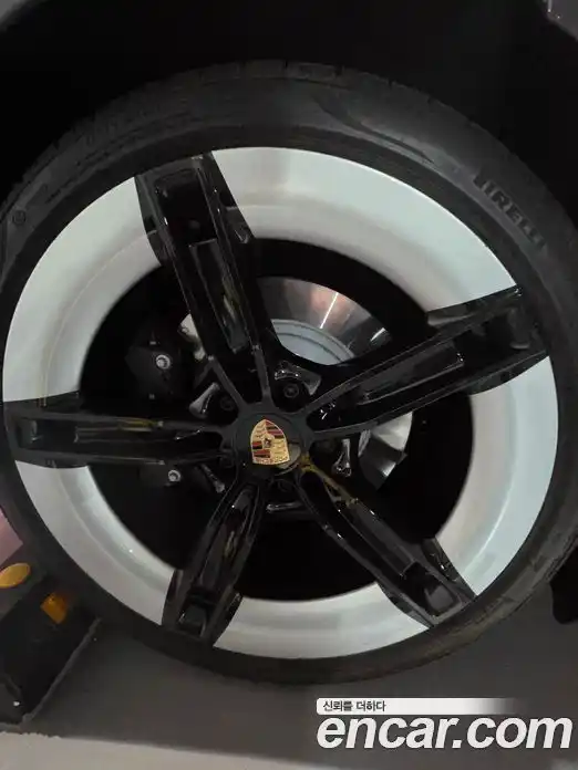 Porsche Taycan 2025 Автомат в Москве № 498465, фото 8