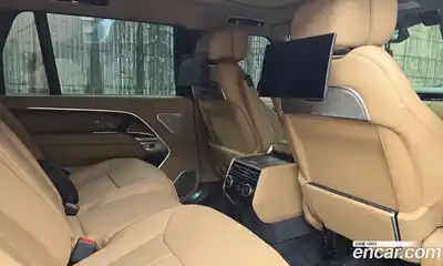 Land Rover Range-Rover 2025 4.4 Автомат в Москве № 498596, миниатюра 10