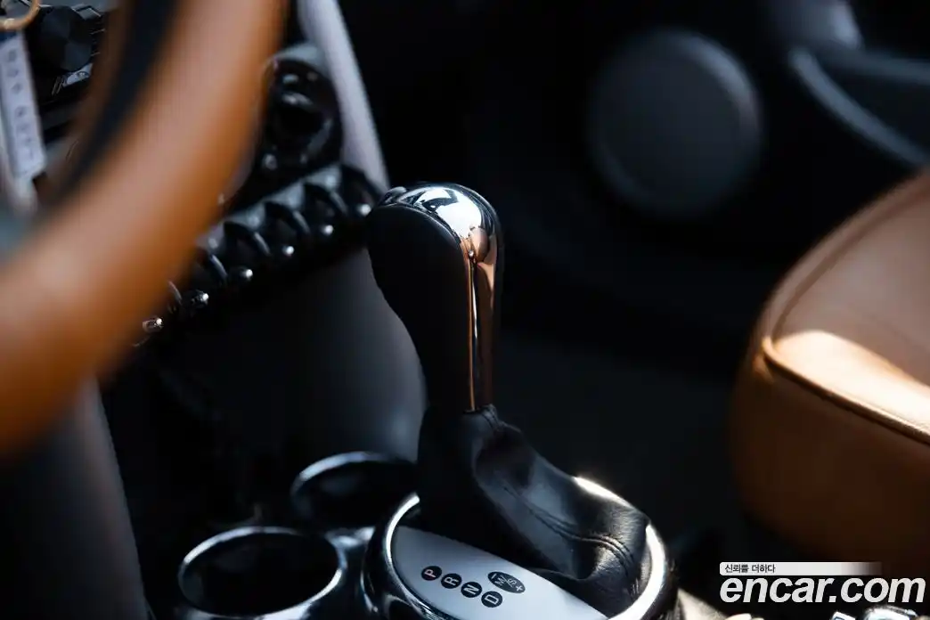 Mini Cooper Convertible 2007 1.6 Автомат в Москве № 499452, фото 8