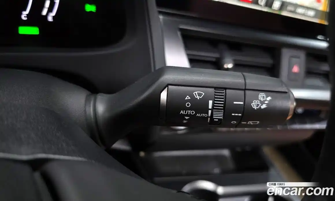 Lexus UX 2025 2.0 Автомат в Москве № 499566, фото 18