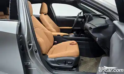 Lexus UX 2025 2.0 Автомат в Москве № 499566, миниатюра 10