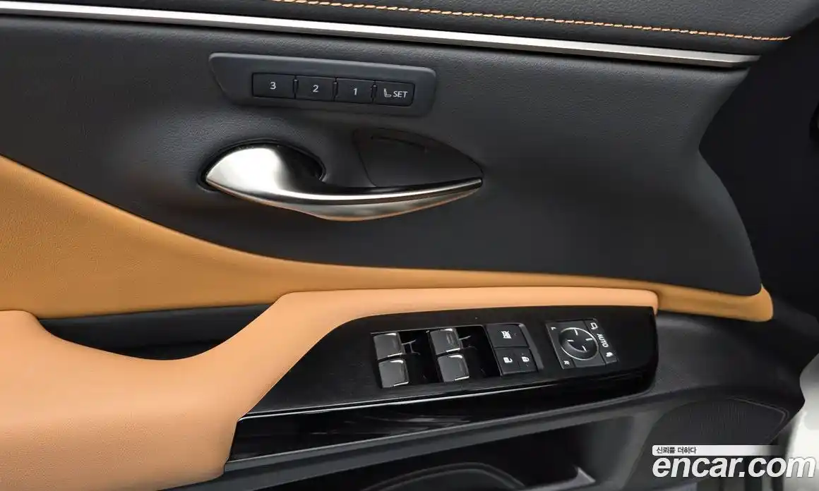 Lexus ES 2023 2.5 Автомат в Москве № 499574, фото 17