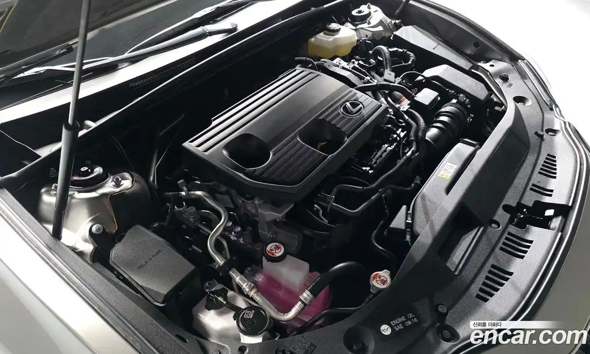 Lexus ES 2023 2.5 Автомат в Москве № 499574, фото 6