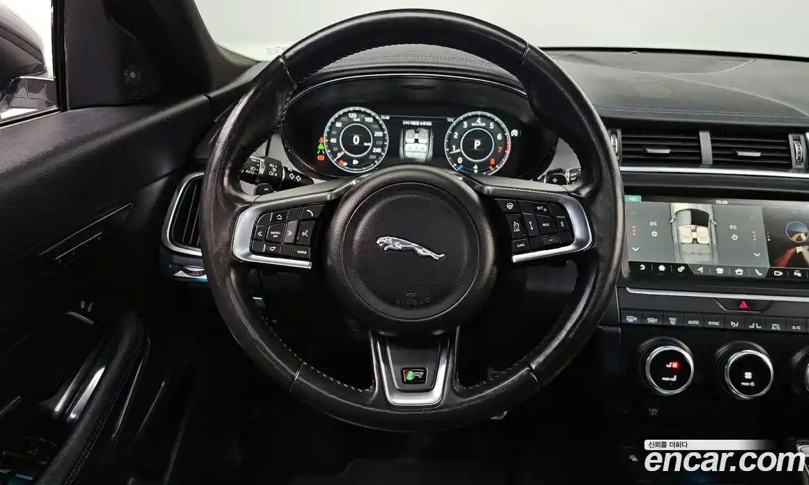 Jaguar E-Pace 2018 2.0 Автомат в Москве № 500249, фото 12