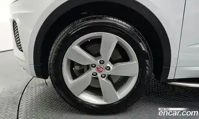 Jaguar E-Pace 2018 2.0 Автомат в Москве № 500249, миниатюра 4