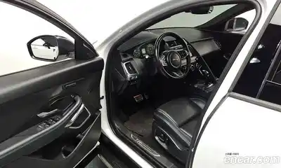 Jaguar E-Pace 2018 2.0 Автомат в Москве № 500249, миниатюра 10