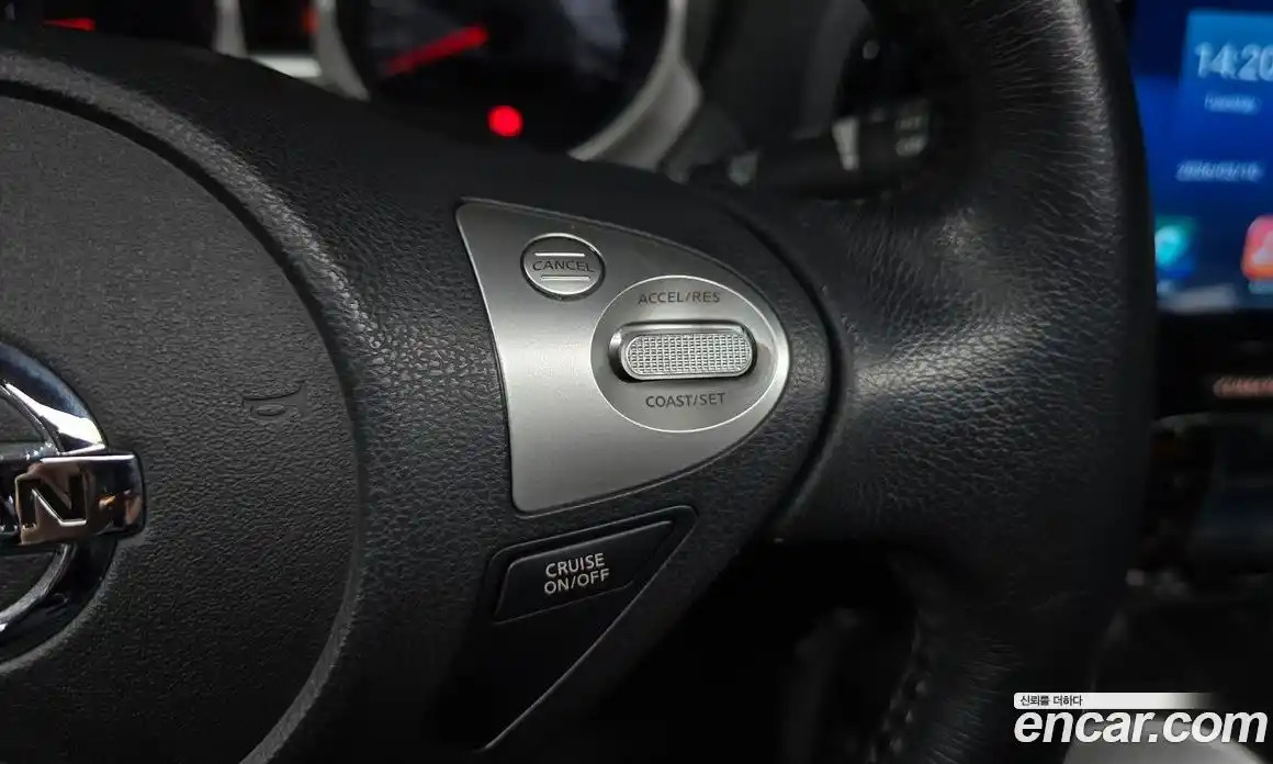 Nissan Juke 2016 1.6 Автомат в Москве № 500567, фото 18