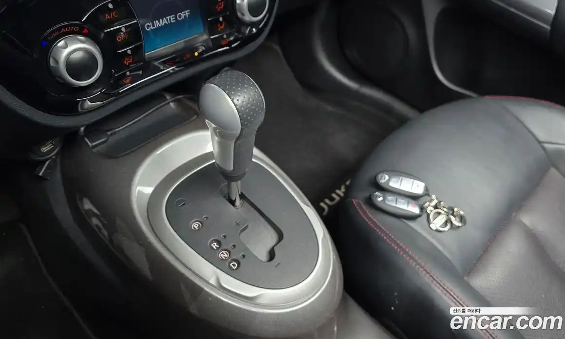 Nissan Juke 2016 1.6 Автомат в Москве № 500567, фото 9