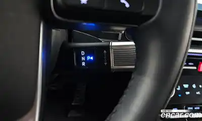 Hyundai Santa Fe 2024 1.6 Автомат в Москве № 517600, миниатюра 9