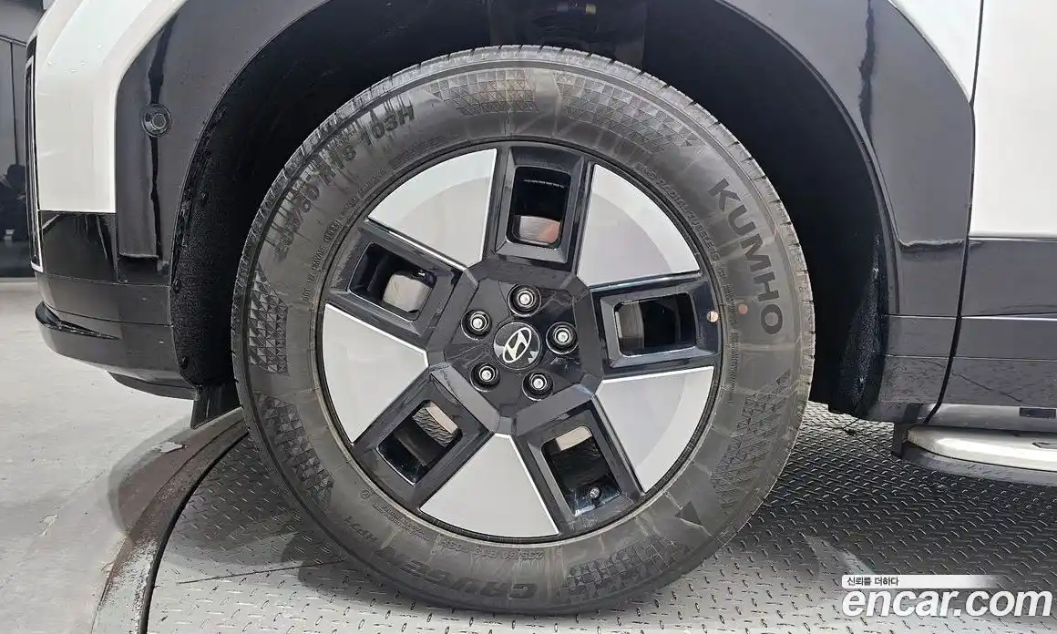 Hyundai Santa Fe 2024 1.6 Автомат в Москве № 517761, фото 5