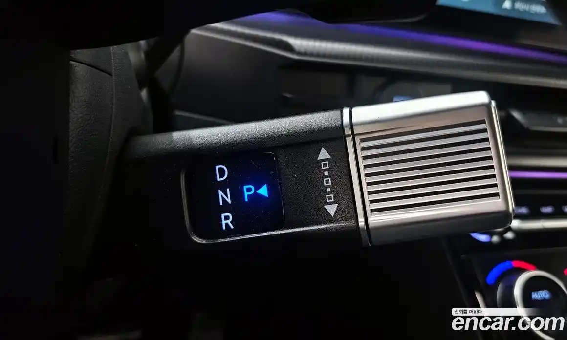 Hyundai Santa Fe 2024 1.6 Автомат в Москве № 517761, фото 9