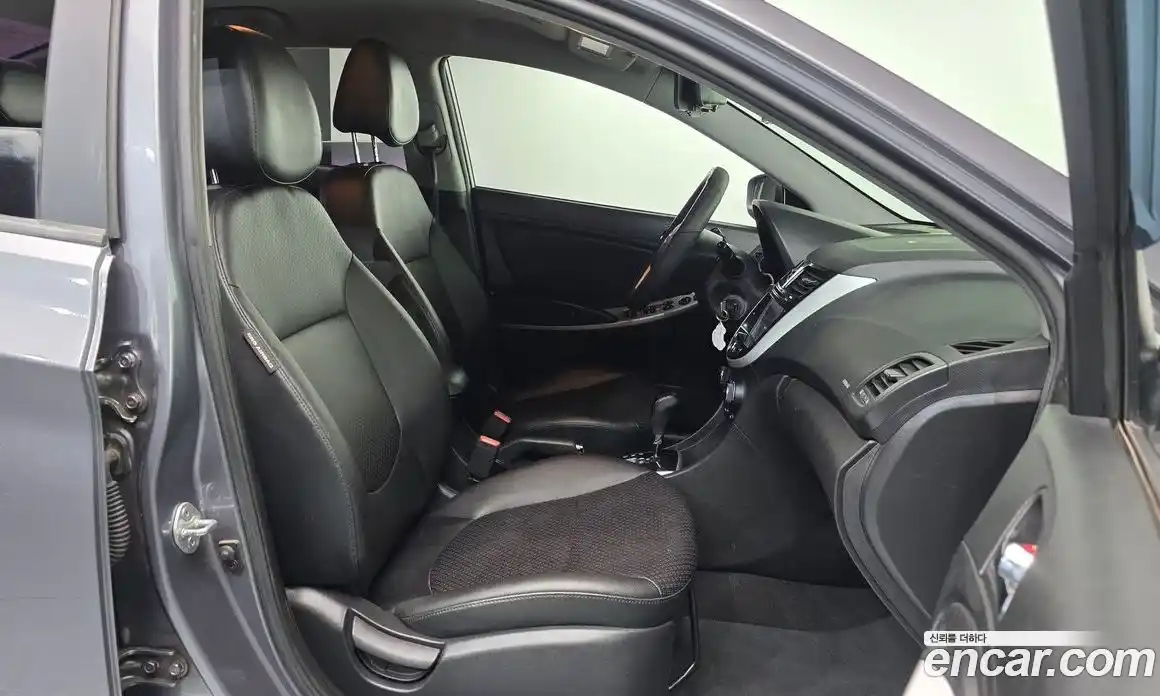 Hyundai Accent 2014 1.6 Автомат в Москве № 518522, фото 10