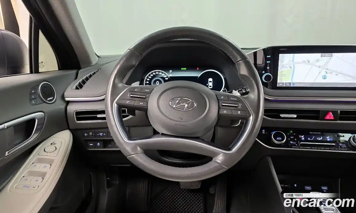 Hyundai Sonata 2020 2.0 Автомат в Москве № 518792, фото 13