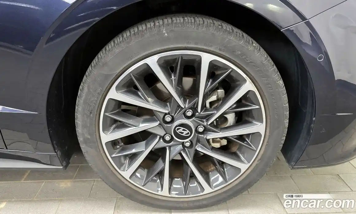 Hyundai Sonata 2020 2.0 Автомат в Москве № 518792, фото 5